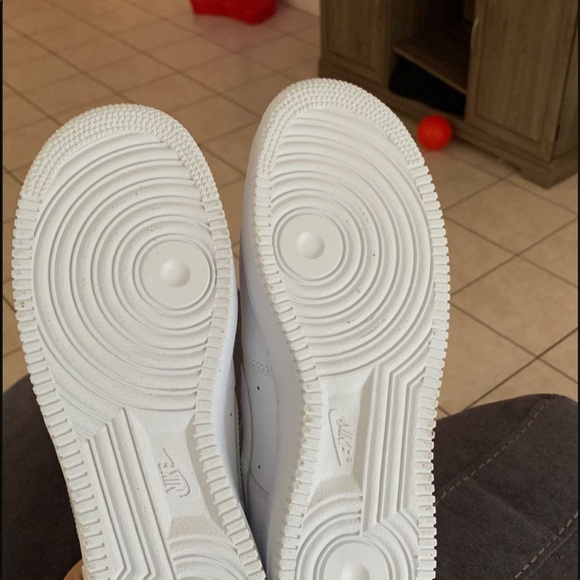 Air Force 1s all white - Picture 1 of 3